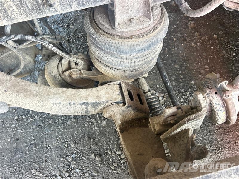 Volvo VHD Camiones bañeras basculantes o volquetes
