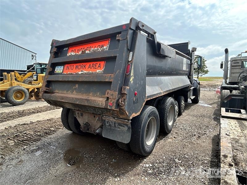 Volvo VHD Caminhões basculantes