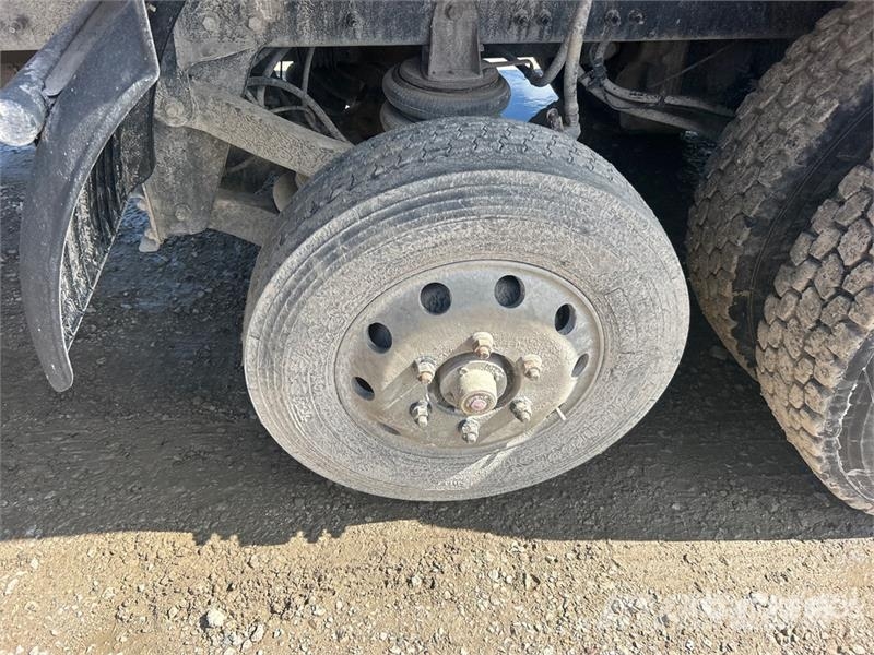 Volvo VHD Camiones bañeras basculantes o volquetes