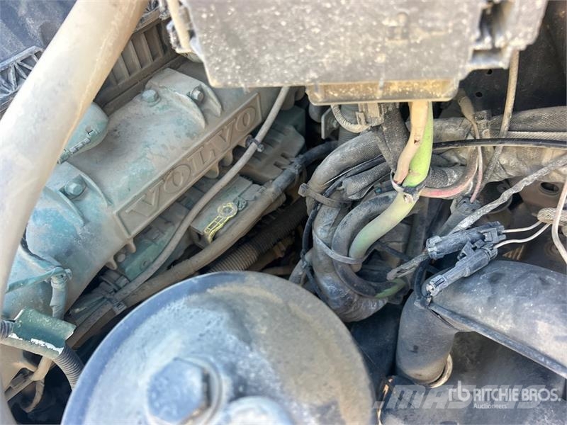 Volvo VHD Camiones bañeras basculantes o volquetes