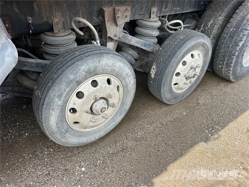 Volvo VHD Caminhões basculantes