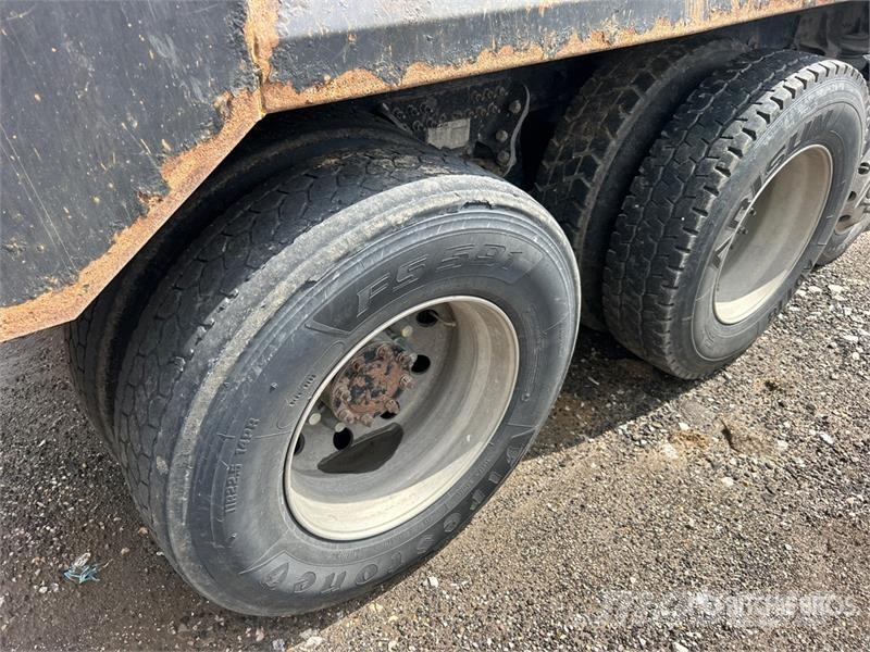 Volvo VHD Caminhões basculantes