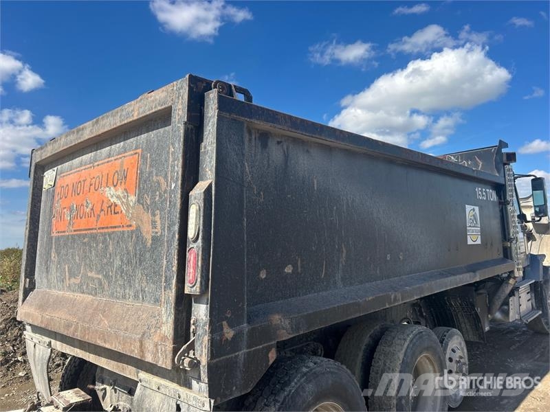 Volvo VHD Camiones bañeras basculantes o volquetes