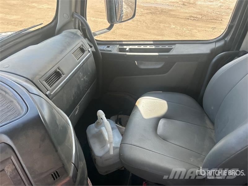 Volvo VHD Camiones bañeras basculantes o volquetes