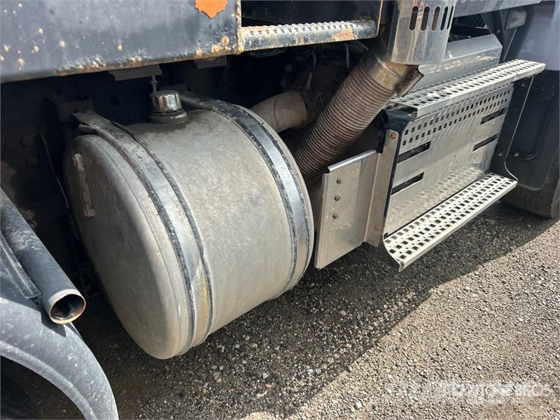 Volvo VHD Caminhões basculantes
