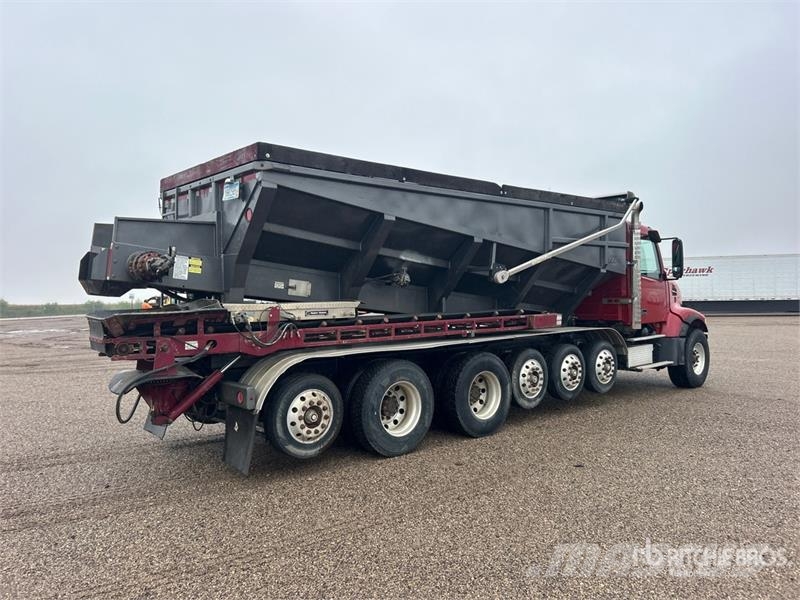 Volvo VHD 14x4 Stone Spreader Truck Машини за бетонов камък