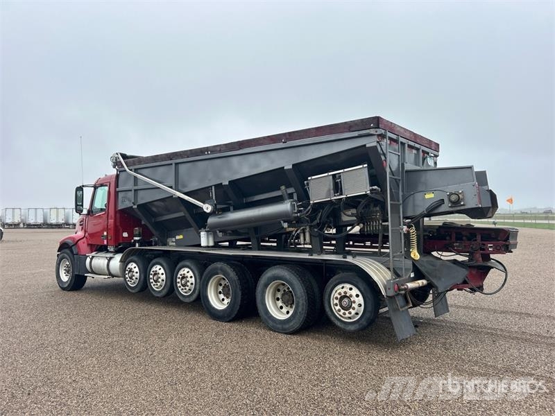 Volvo VHD 14x4 Stone Spreader Truck Машини за бетонов камък