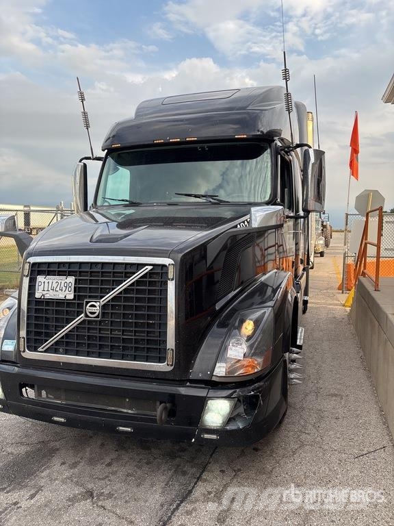 Volvo VNL Sattelzugmaschinen