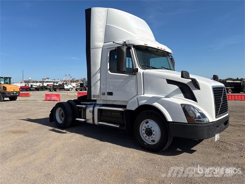 Volvo VNL Dragbilar