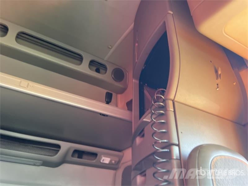 Volvo VNL Vilcēji