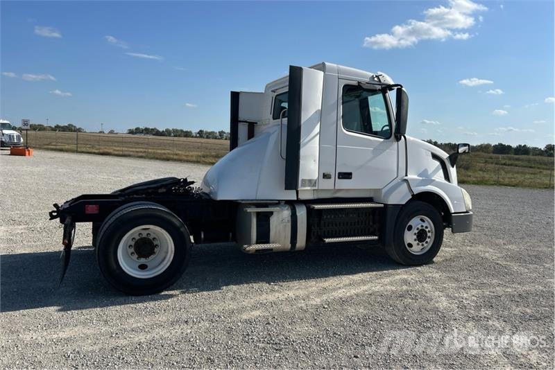 Volvo VNL Camiones tractor