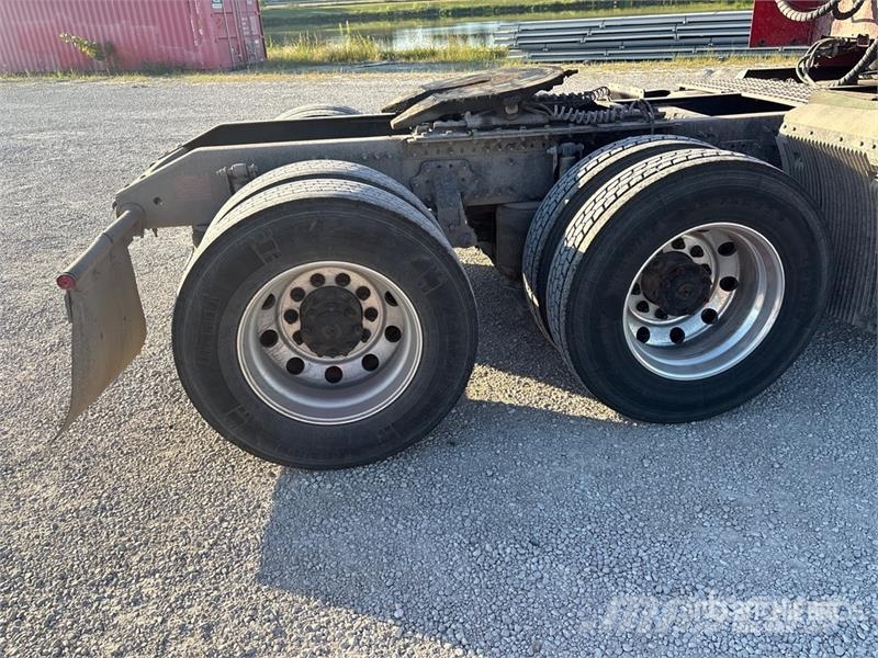 Volvo VNL Trækkere