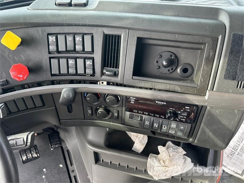 Volvo VNL Sadulveokid