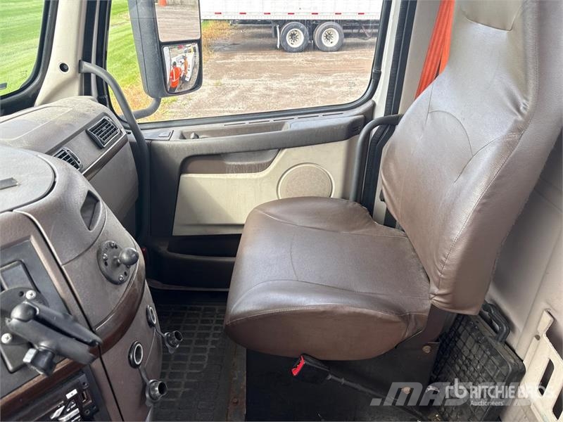 Volvo VNL Tegljači