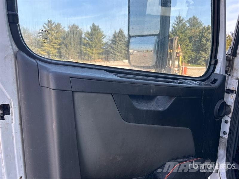 Volvo VNL Vilcēji