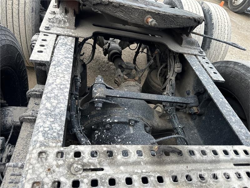 Volvo VNL Sattelzugmaschinen