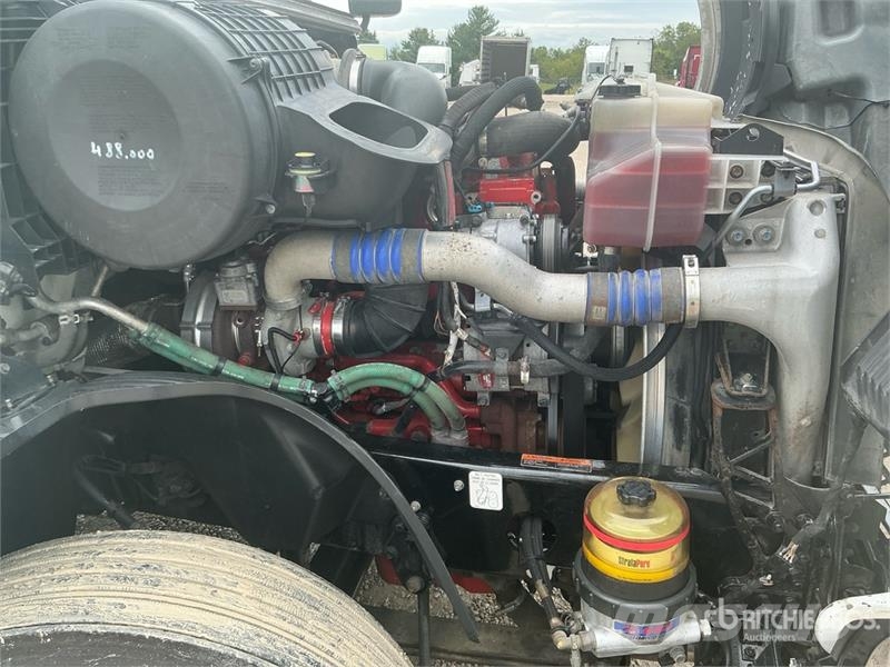 Volvo VNL Sattelzugmaschinen