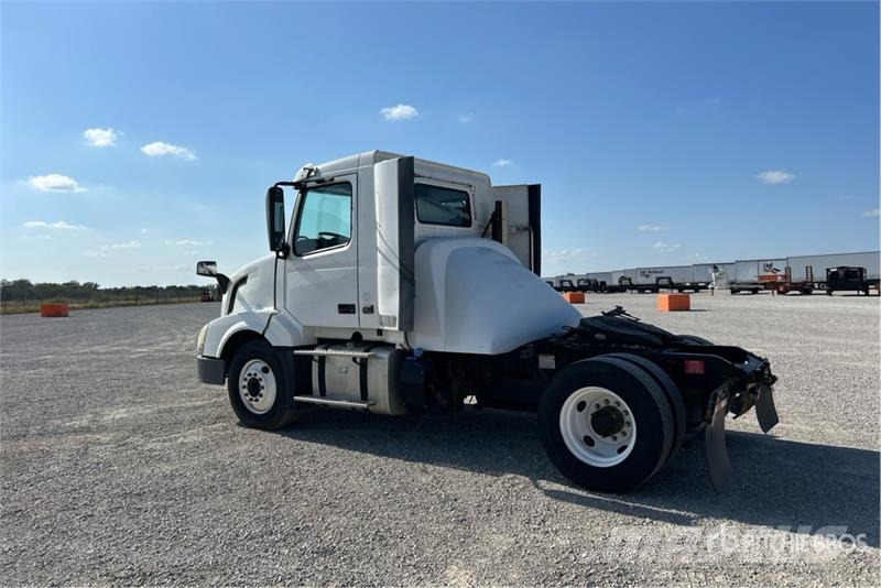 Volvo VNL Camiones tractor