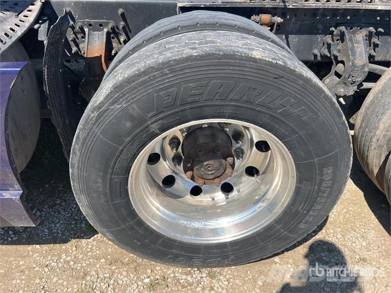 Volvo VNL Vilcēji