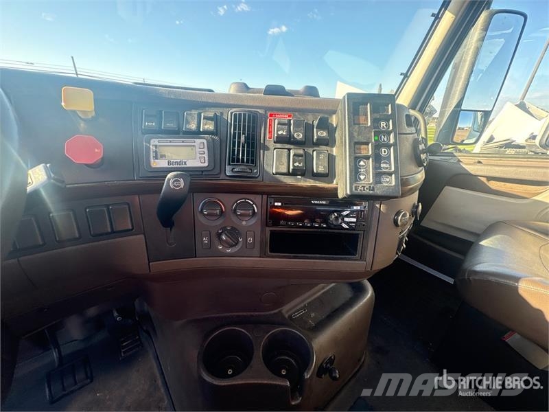 Volvo VNL Vlačilci