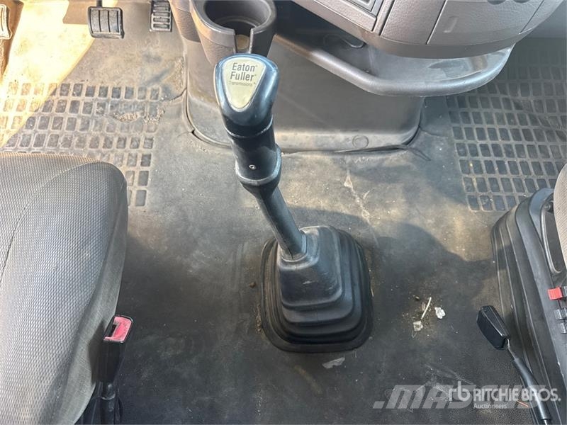 Volvo VNL Tegljači