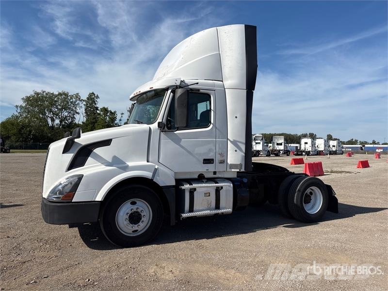 Volvo VNL Dragbilar