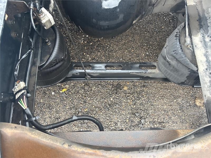 Volvo VNL Vlačilci