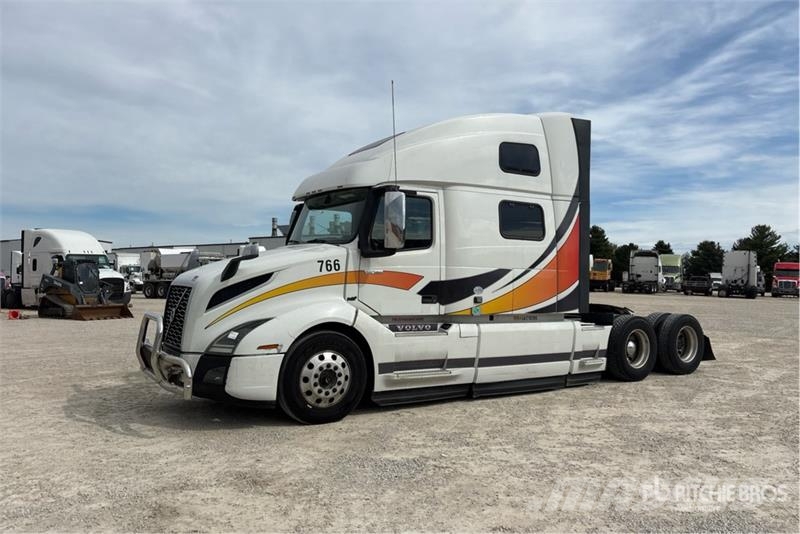 Volvo VNL وحدات الجر
