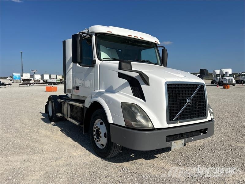 Volvo VNL Влекачи