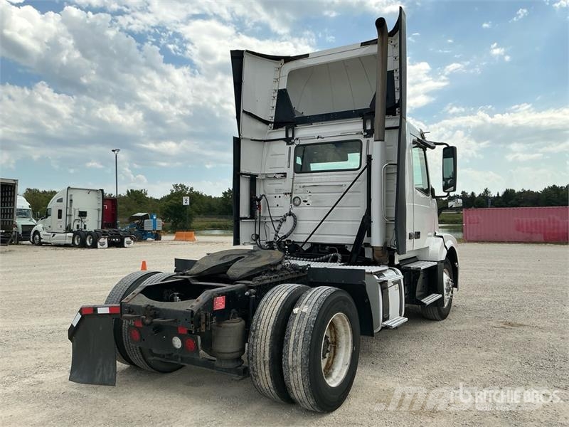 Volvo VNL Dragbilar