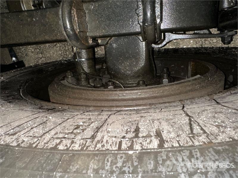 Volvo VNL Naudoti vilkikai