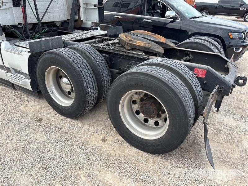 Volvo VNL Trekkvogner