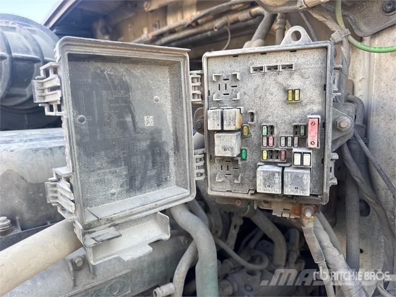 Volvo VNL Tegljači