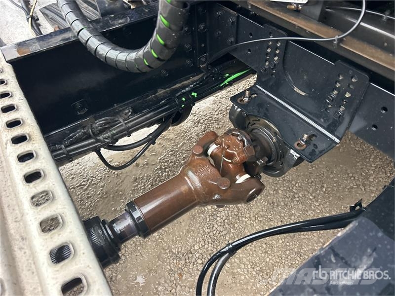 Volvo VNL 曳引機組件
