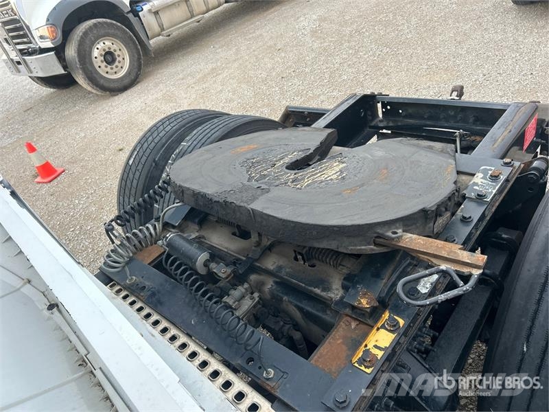 Volvo VNL Vlačilci
