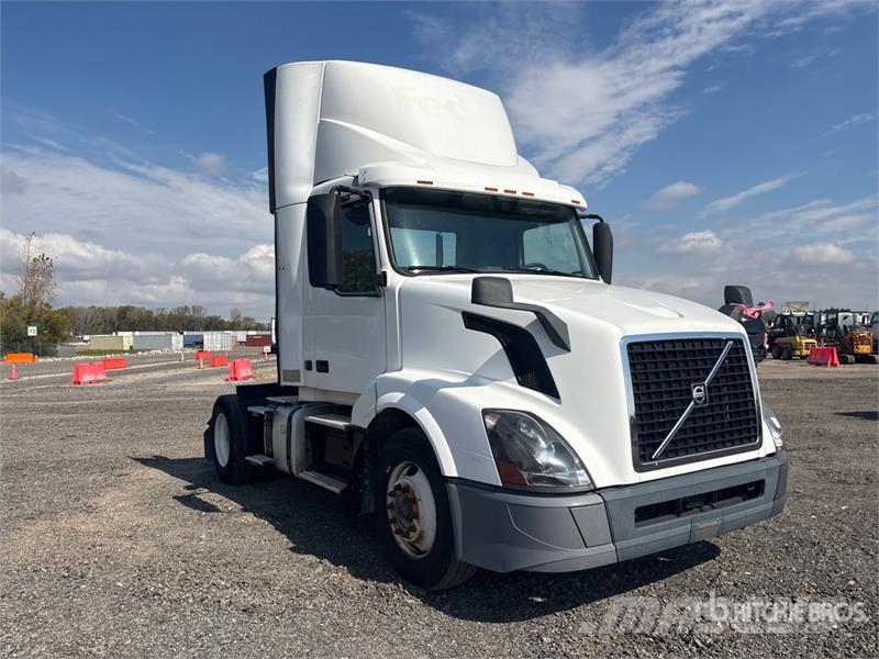 Volvo VNL Влекачи