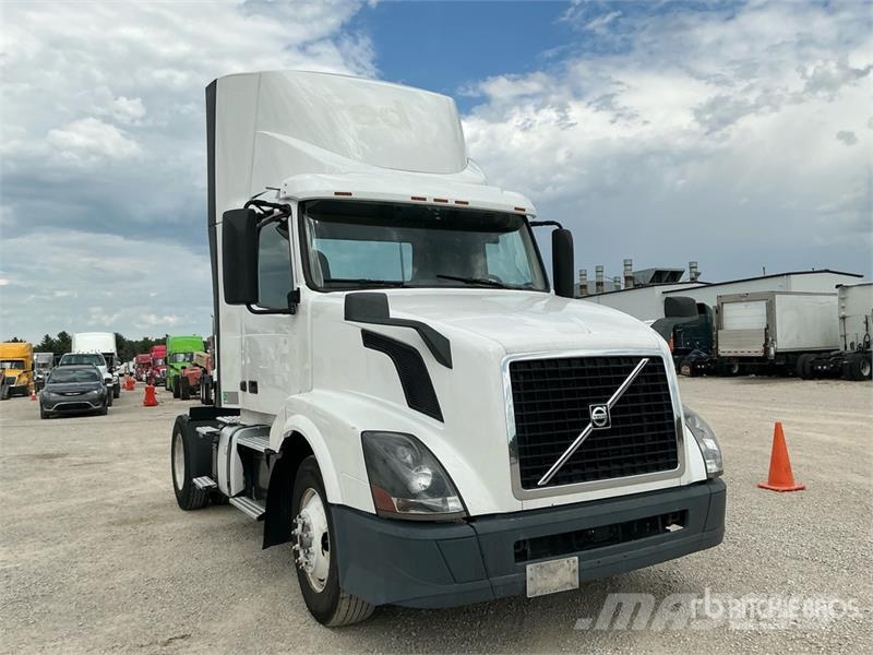 Volvo VNL Dragbilar