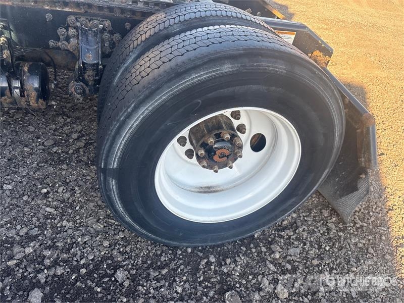 Volvo VNL Vlačilci