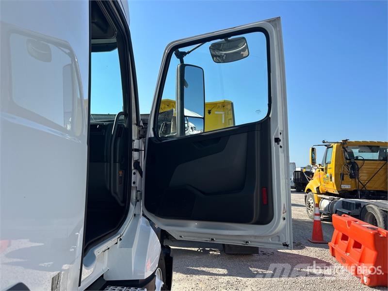 Volvo VNL Dragbilar