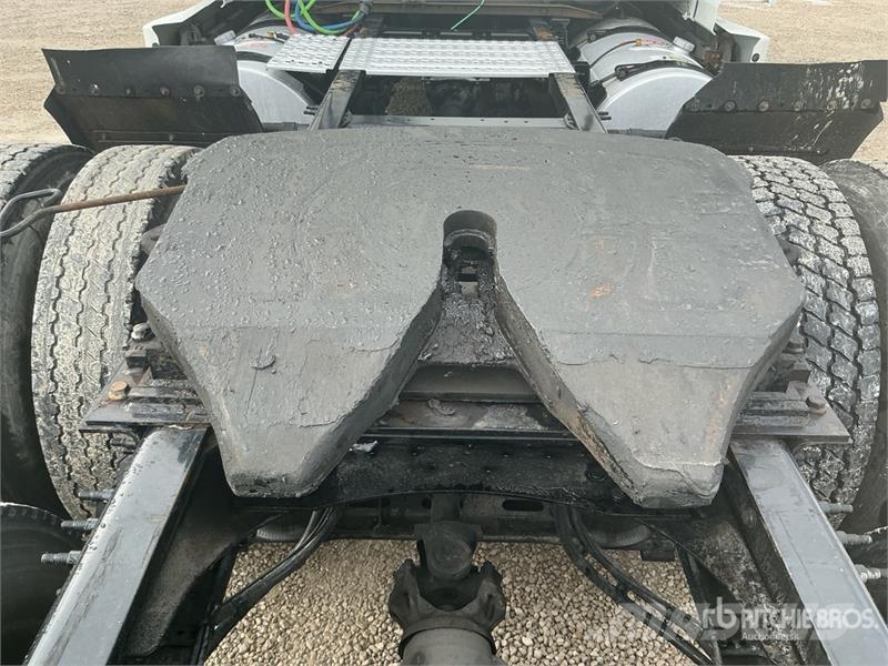 Volvo VNL Sattelzugmaschinen