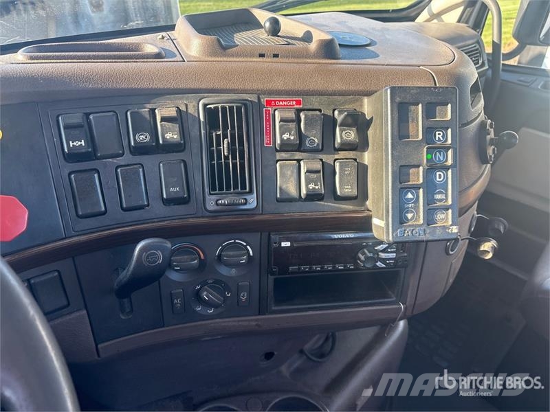 Volvo VNL Vlačilci