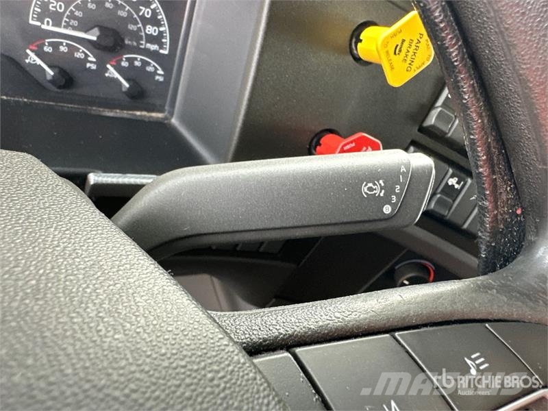 Volvo VNL Sattelzugmaschinen