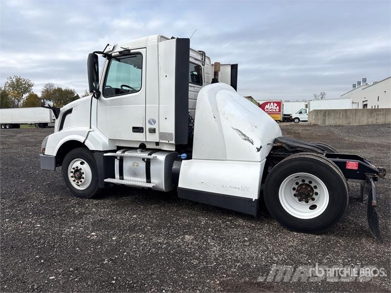 Volvo VNL Vlačilci