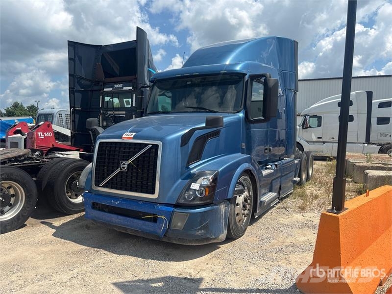 Volvo VNL Prime Movers