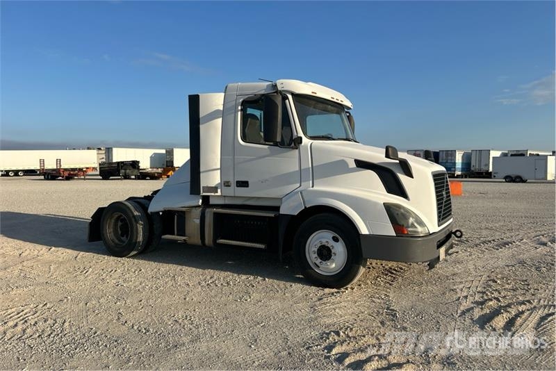 Volvo VNL Cabezas tractoras