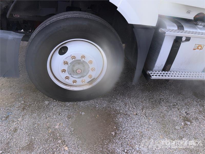 Volvo VNL Nyergesvontatók
