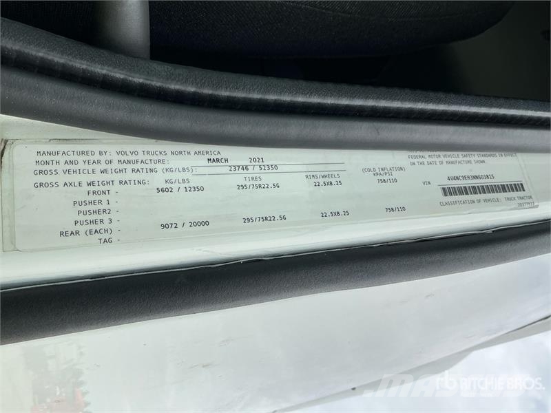 Volvo VNL 中古トラクターヘッド | トレーラーヘッド