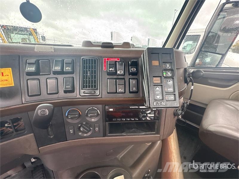 Volvo VNL Vlačilci