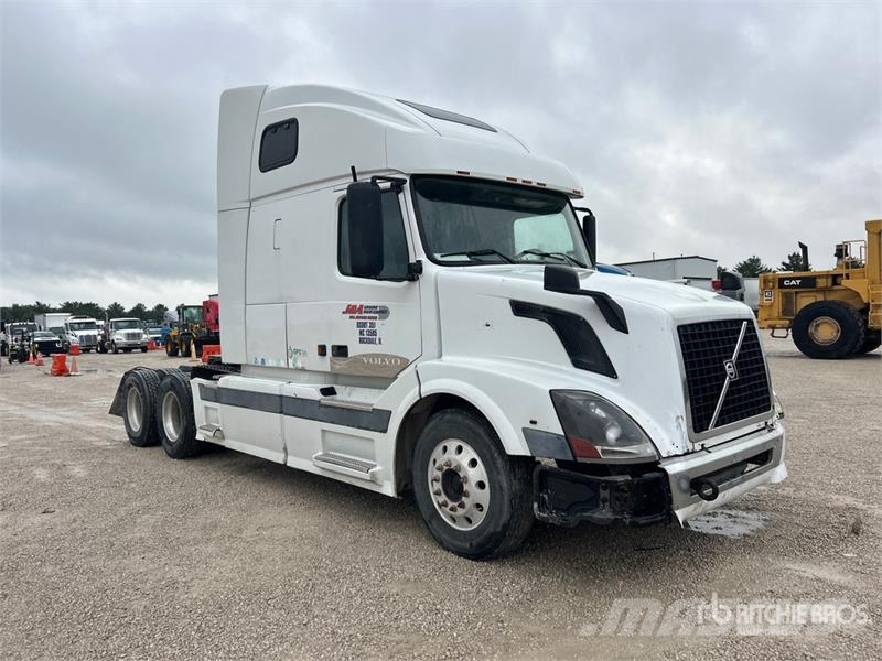 Volvo VNL Trekkers