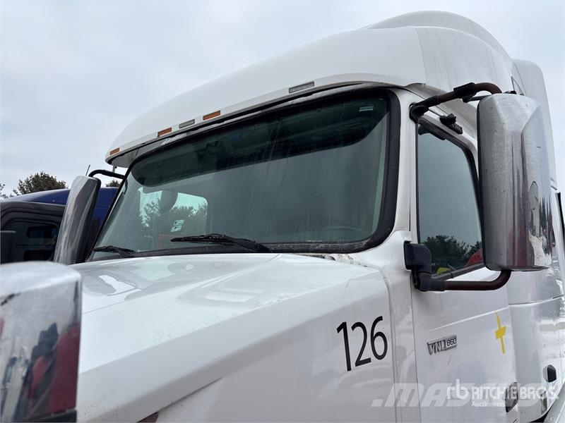 Volvo VNL Trekkers